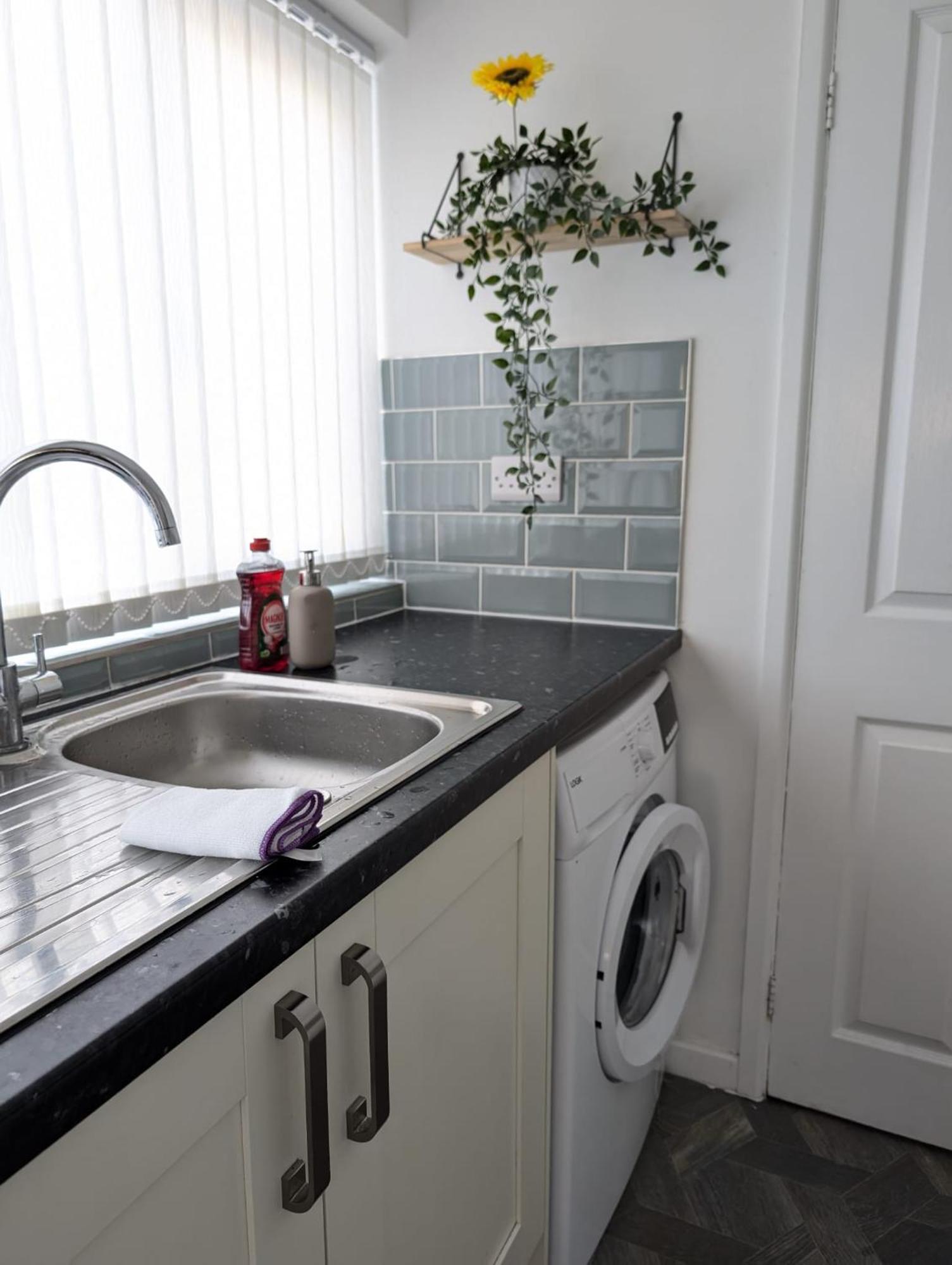 Apartmán 3Br-St Johns Hse-Free Parking-Workers-Kitchen-Wifi-Dog Friendly Doncaster Exteriér fotografie